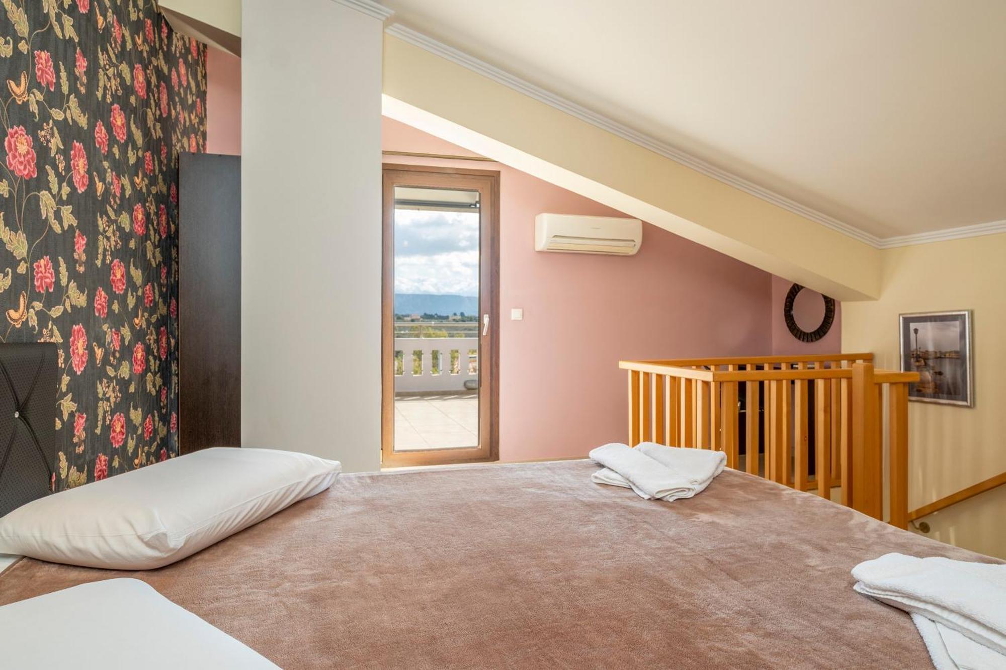 Areti Suites Kathiana Ngoại thất bức ảnh